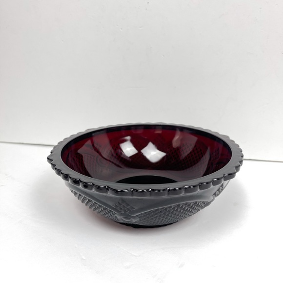 Avon Cape Cod Bowl Ruby Red / Vintage - Picture 1 of 5